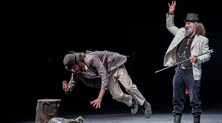 نمایش در انتظار گودو /با بازی علی طبیبی از هنرجویان خوب جهان نما